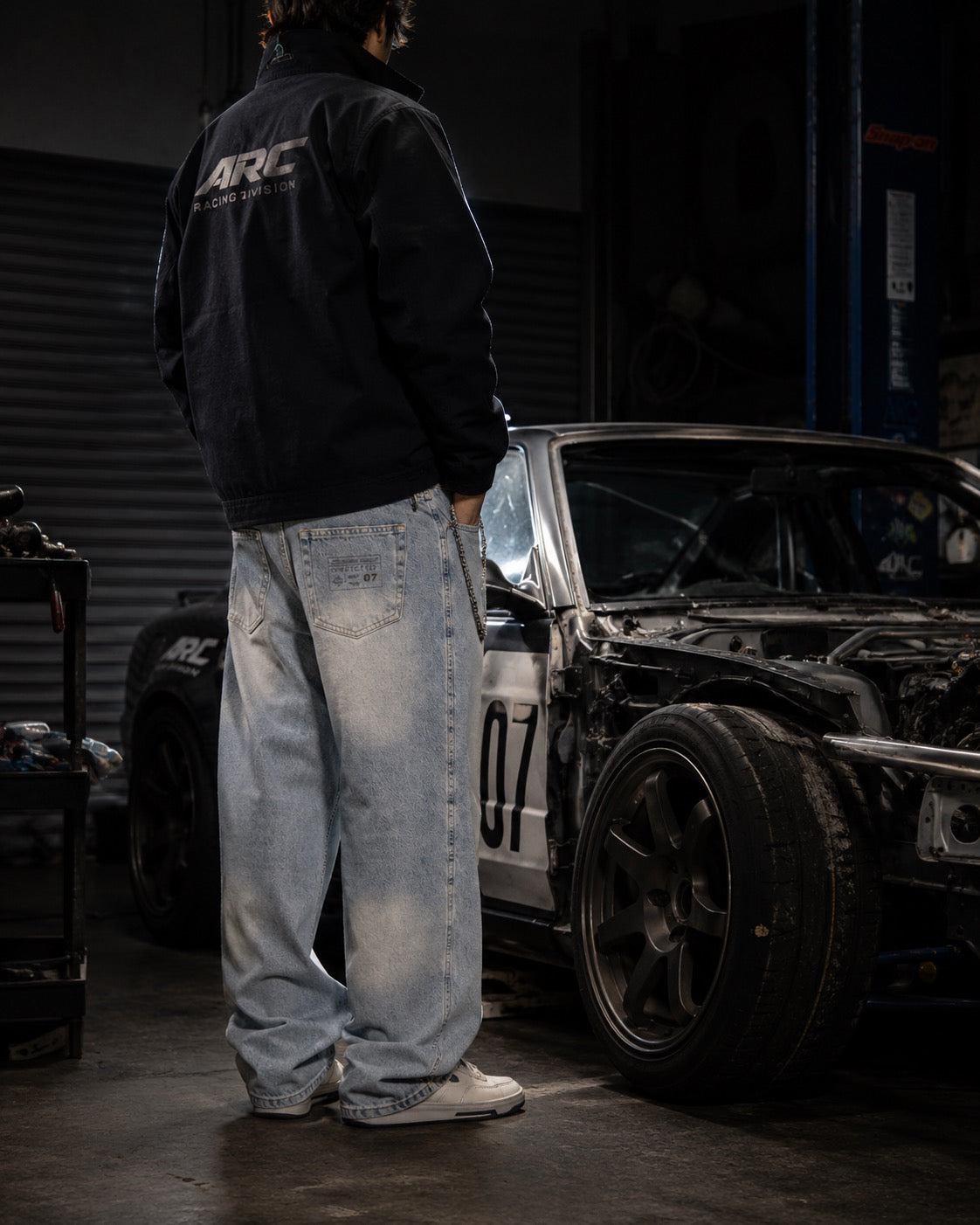 Paddock Jeans in Light Blue — lifestyle